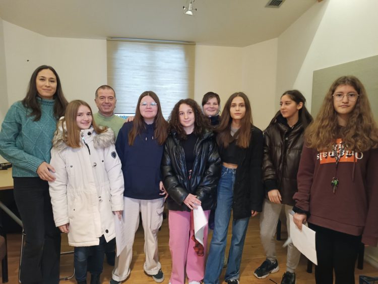 Το 5ο Γυμνάσιο Τρικάλων στον διαγωνισμό European School Radio