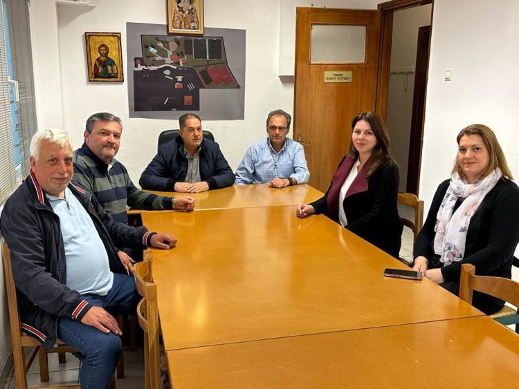 Επίσκεψη Παπακώστα στις Δημόσιες Υπηρεσίες των Τρικάλων