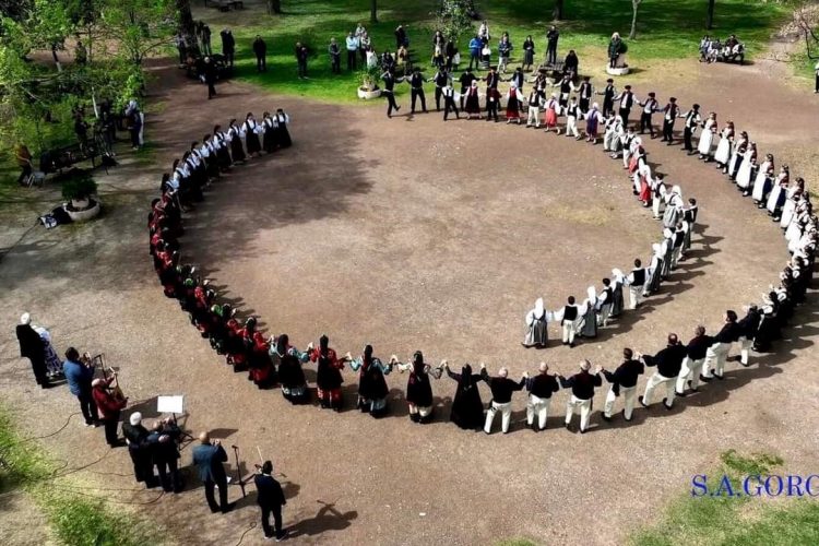 Με 50μελή αποστολή στην Πάργα ο Ασκληπιός για φεστιβάλ παραδοσιακών χορών