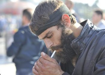 Παντρεμένος πατέρας ενός παιδιού: Αγνώριστος ο Κρητικός αγρότης που έκανε τις γυναίκες να παραμιλούν το 2015