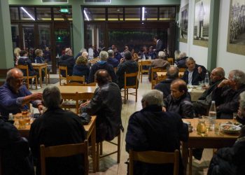Ξεκάθαρο μήνυμα νίκης για τη Ν.Δ. από τις μαζικές συγκεντρώσεις σε Μ. Καλύβια, Γλίνος και Σερβωτά για τον Κώστα Σκρέκα