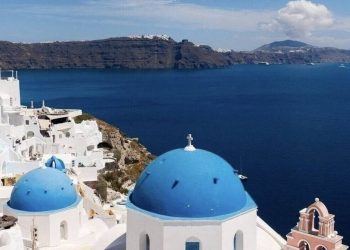 Δωρεάν διακοπές: Ξεκινά η υποβολή αιτήσεων – Αυξάνονται 13 επιδόματα του ΟΠΕΚΑ και του ΕΦΚΑ