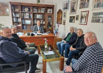 Οι έμποροι του ιστορικού εμπορικού κέντρου στηρίζουν Βλαχογιάννη