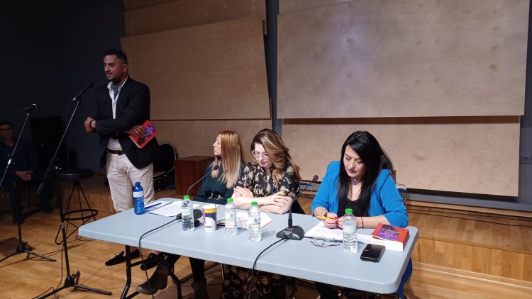 Μια όμορφη εκδήλωση για καλό σκοπό η παρουσίαση του νέου βιβλίου της Πασχαλίας Τραυλού στα Τρίκαλα