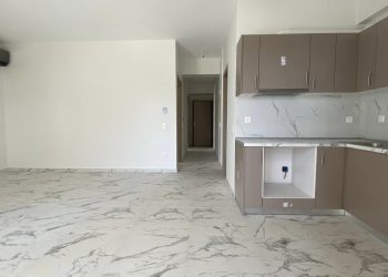 Ενοικιάζεται ηλιόλουστο νεόδμητο διαμέρισμα στα Τρίκαλα