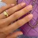 Το νέο manicure στα νύχια έχει το χρώμα της γλυκιάς λεβάντας
