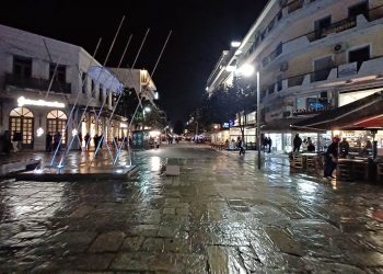 Χωρίς πανηγυρισμούς με κλειστά περίπτερα κι εκλογικά κέντρα τα αποτελέσματα των εκλογών