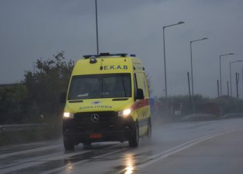Καρδίτσα: Πτώση 16χρονου από τον 4ο όροφο ενώ εκτελούσε εργασίες στο μπαλκόνι του