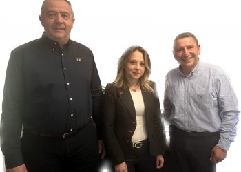 “ΠΟΡΕΙΑ ΣΤΟ ΜΕΛΛΟΝ” επιλέγει και η Ελένη Κλαπανάρα