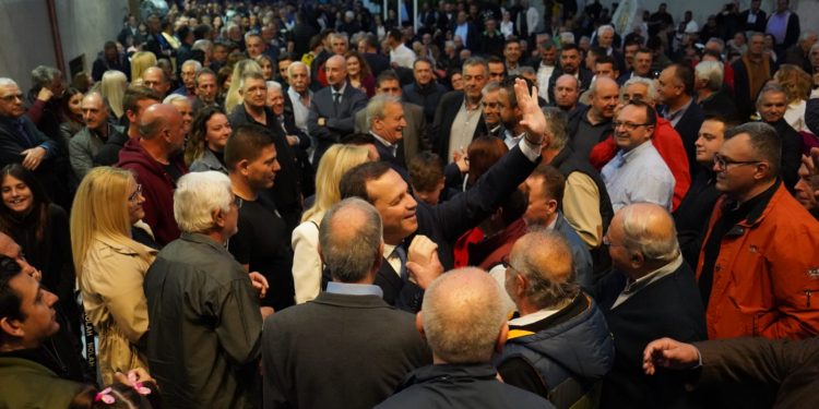 ÎÎ»ÎµÎ¯Î´ÏÏÎµ Î· Î½Î¯ÎºÎ· Î³Î¹Î± ÏÎ¿Î½ ÎÎ±Î½Î¬ÏÎ· ÎÎ¹Î¿ÏÏÎ±