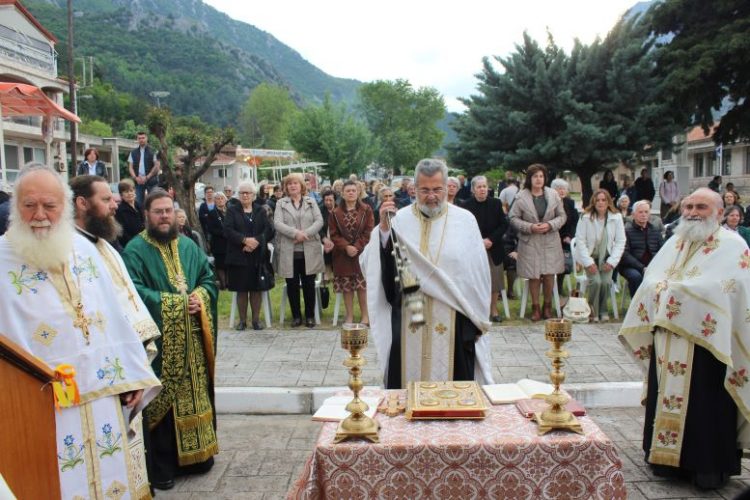 Παραμονή της Ανακομιδής των Λειψάνων του Αγίου Αθανασίου στην Πύλη