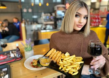 “Miss Hellas 2023” η Τρικαλινή Άννα–Μαρία Μανούρα (βίντεο)