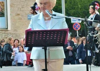 Πολυκοσμία στο 1ο Ανοιξιάτικο Φεστιβάλ Παραδοσιακού χορού