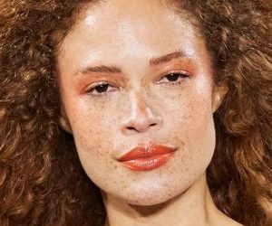 4 εύκολα beauty hacks για να κάνεις ψεύτικες φακίδες και να φαίνονται φυσικές! #TikTokvideos