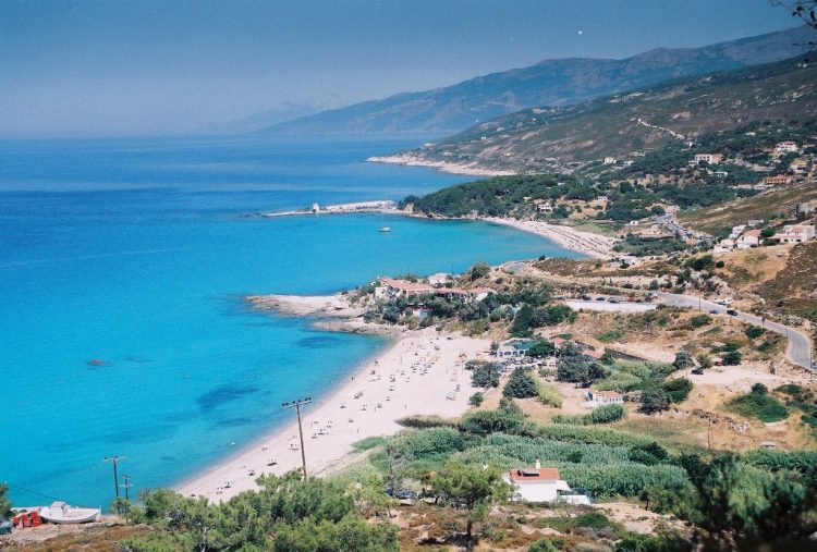 Ικαρία: Το νησί της… μακροζωίας και των ιαματικών πηγών