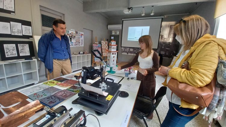Φαντασία, πρωτοτυπία κι έμπνευση στην έκθεση των μαθητών του Πρότυπου ΕΠΑΛ Τρικάλων (φωτό-video)