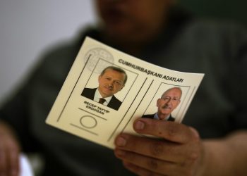 Εκλογές στην Τουρκία: Στις κάλπες 60 εκατ. Τούρκοι – Το τελικό «μπρα ντε φερ»