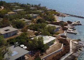 Αστέρια Γλυφάδας: Από σελέμπριτι στέκι και «Μέκκα» της νύχτας στην πεντάστερη πολιτεία του σήμερα