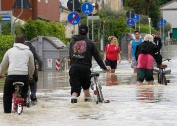 Ιταλία: Οι πλημμύρες «ξέθαψαν» βόμβες του 2ου Παγκοσμίου Πολέμου – Μεγάλος κίνδυνος για τους πολίτες