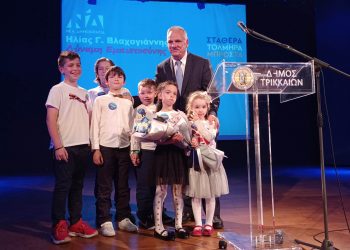 Μέγα πλήθος για Βλαχογιάννη: Με ξέρετε καλά. Δεν σας καλώ να με ψηφίσετε με αντιπαροχή, αλλά γι΄αυτό που είμαι