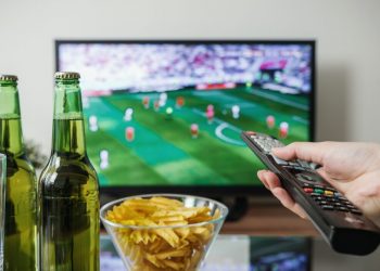Καμπάνια 15.000 ευρώ σε χρήστες παράνομων υπηρεσιών συνδρομητικής τηλεόρασης