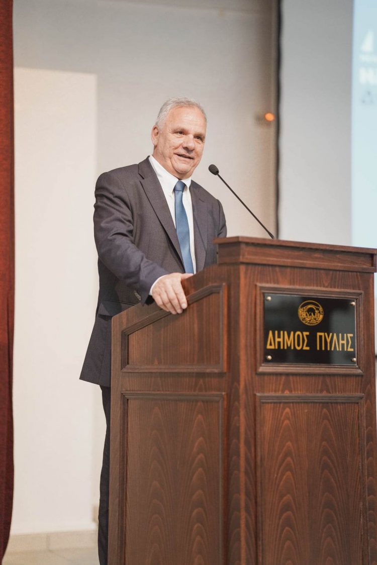 Το «μπουγάζι»,μίλησε!!! Μέγα πλήθος ,συγκινητική υποδοχή στον Βλαχογιάννη, στην τελευταία συγκέντρωση του στην Πύλη!!!