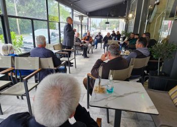 Οι πολίτες εμπιστεύονται τη Νέα Δημοκρατία και τον Ηλία Βλαχογιάννη