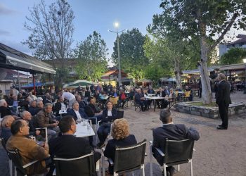 Εντυπωσιακή συγκέντρωση Βλαχογιάννη στη Φαρκαδόνα