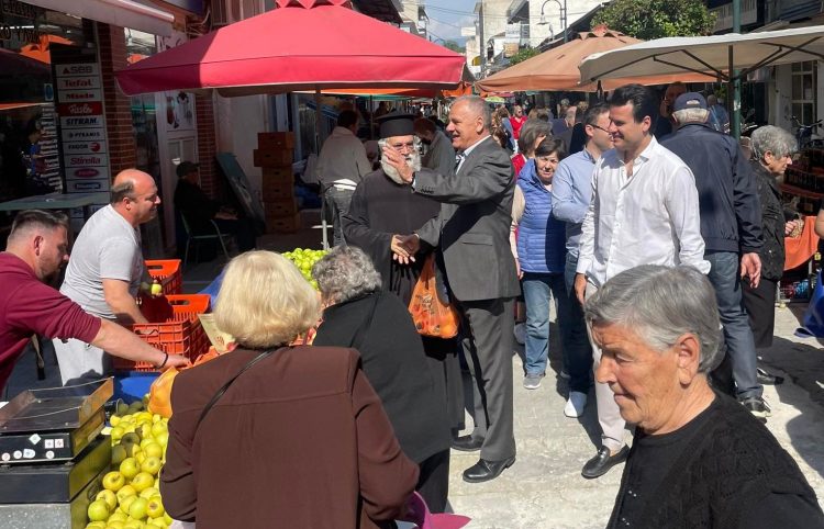 Επίσκεψη ΒΛΑΧΟΓΙΆΝΝΗ στην λαϊκή αγορά Τρικάλων