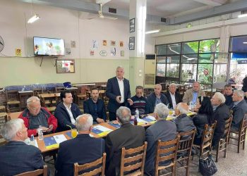 Με τους Τρικαλινούς των Φαρσάλων o Hλίας Βλαχογιάννης