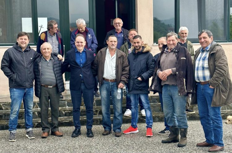 Αύρα και Σπαθάδες έστειλαν καθαρό μήνυμα νίκης στον Γιώργο Οικονόμου