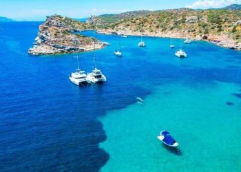 Τα άγνωστα νησιά Τσελεβίνια με τα εξωτικά νερά