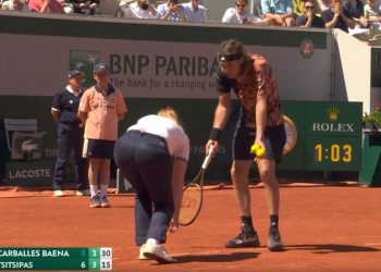 Στέφανος Τσιτσιπάς: Αποδοκιμασίες στο Roland Garros – Η απόφαση που τον εξόργισε (video)