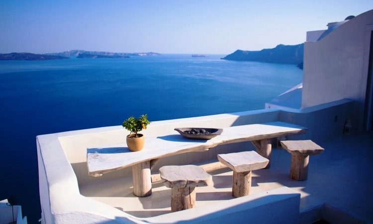 Διακοπές τον Μάιο: Οι 5 καλύτεροι προορισμοί για ανοιξιάτικες αποδράσεις