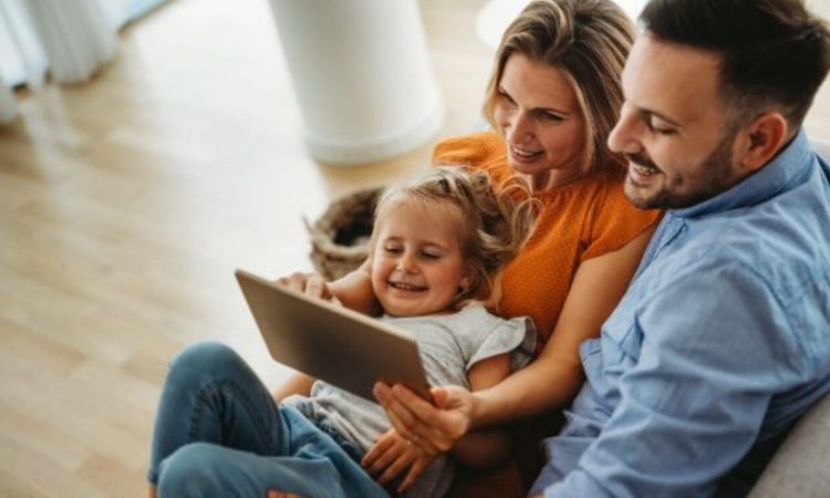 Τα ζώδια που κρατούν ισορροπίες ανάμεσα στη δουλειά και την οικογένεια