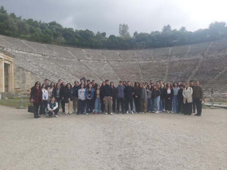 Τριήμερη εκπαιδευτική επίσκεψη σε «Ναύπλιο, Επίδαυρο, Σπέτσες και Μυκήνες» του 4ου ΓΕΛ Τρικάλων