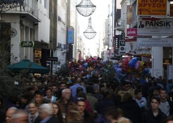Αγίου Πνεύματος: Πώς θα λειτουργήσουν τα καταστήματα – Πώς αμείβεται η αργία