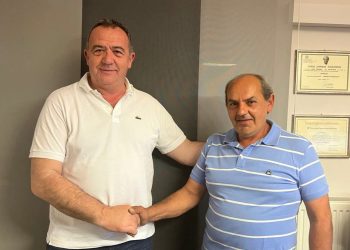 Ο Ντίνος Βαϊόπουλος επιλέγει “Πορεία στο Μέλλον”