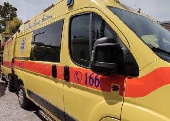 Νέα Μάκρη: Η συνομιλία των συγγενών της 19χρονης με το ΕΚΑΒ – «Κάντε γρήγορα, γεννάει!»
