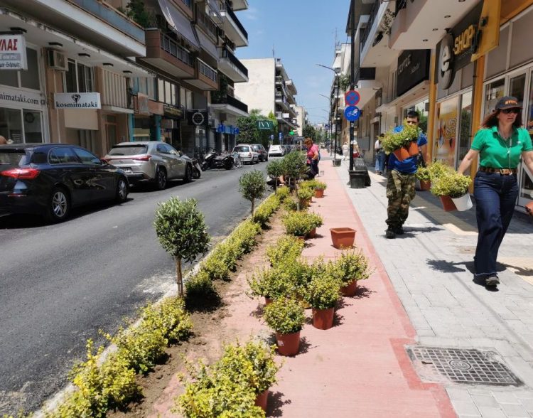 Μετά την άσφαλτο, «πράσινο» στην οδό Καποδιστρίου