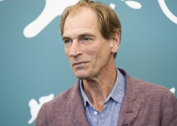 Τζούλιαν Σαντς: Βρέθηκαν ανθρώπινα λείψανα στα βουνά της Καλιφόρνια όπου είχε χαθεί ο ηθοποιός