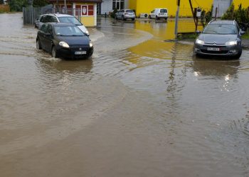 Σερβία-Βοσνία: Σε κατάσταση έκτακτης ανάγκης πολλές περιοχές λόγω βροχοπτώσεων και πλημμυρών