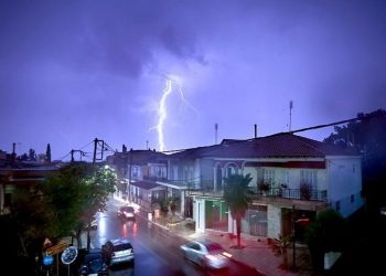 Καιρός: Η νέα προειδοποίηση της ΕΜΥ για την τριήμερη κακοκαιρία – Φτάνει και στην Αττική