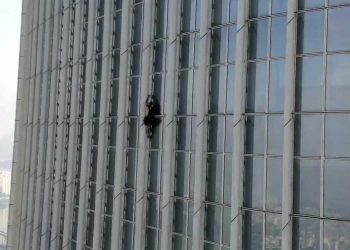 Νότια Κορέα: Συνελήφθη Βρετανός «Σπάιντερμαν» που σκαρφάλωσε στον πιο ψηλό ουρανοξύστη