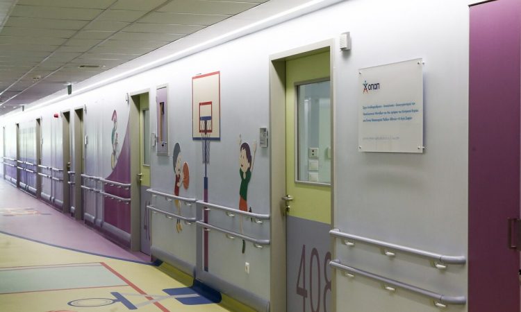 Θεσσαλονίκη: Αφαίρεσαν 700 γραμμάρια τρίχες από το στομάχι 14χρονης