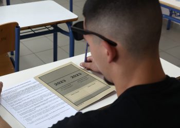 Πανελλήνιες 2023: Έναρξη εξετάσεων για τα ΓΕΛ – Προτεινόμενα θέματα και απαντήσεις για την έκθεση