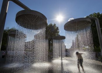 «Καίγεται» το Πεκίνο: Σήμερα η πιο καυτή μέρα του Ιουνίου – Στους 41 βαθμούς ο υδράργυρος