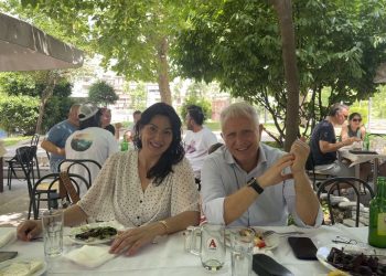 Τρίκαλα: Γεύμα Κοντοτόλη-Ραγκούση σε δημοσιογράφους των τοπικών ΜΜΕ