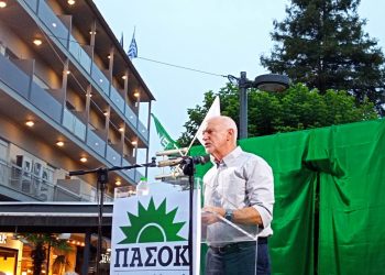 Δυναμική η συγκέντρωση του ΠΑΣΟΚ με τον Γιώργο Παπανδρέου στα Τρίκαλα