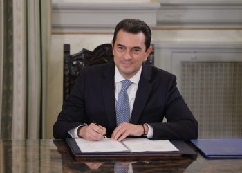 Με έντονη Τρικαλινή παρουσία η ορκομωσία της Νέας Κυβέρνησης (φωτό)